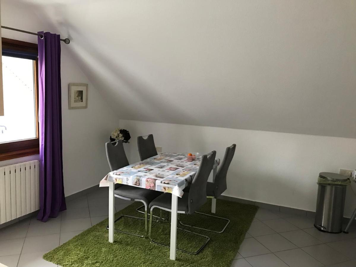 Uelsen Zum Hoambarg, Kitchen, Balcony, Bathroom מראה חיצוני תמונה